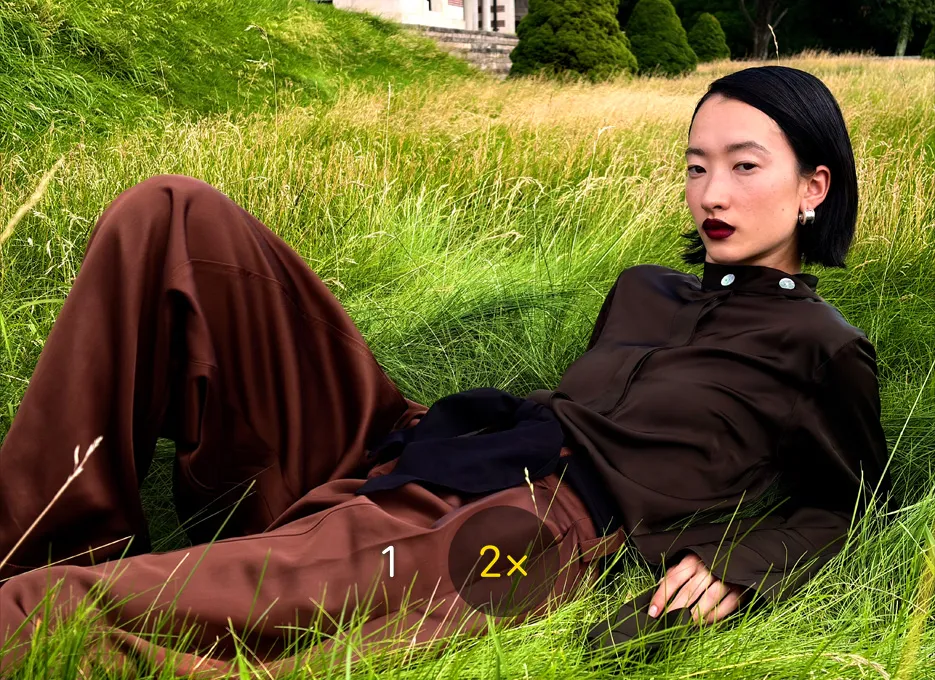 以 2 倍长焦功能拍摄的一张人物照片。