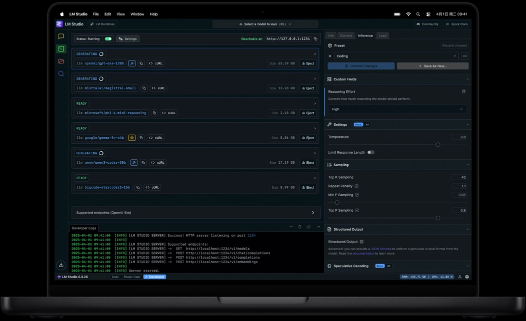 MacBook Pro 屏幕展示 LM Studio app 界面