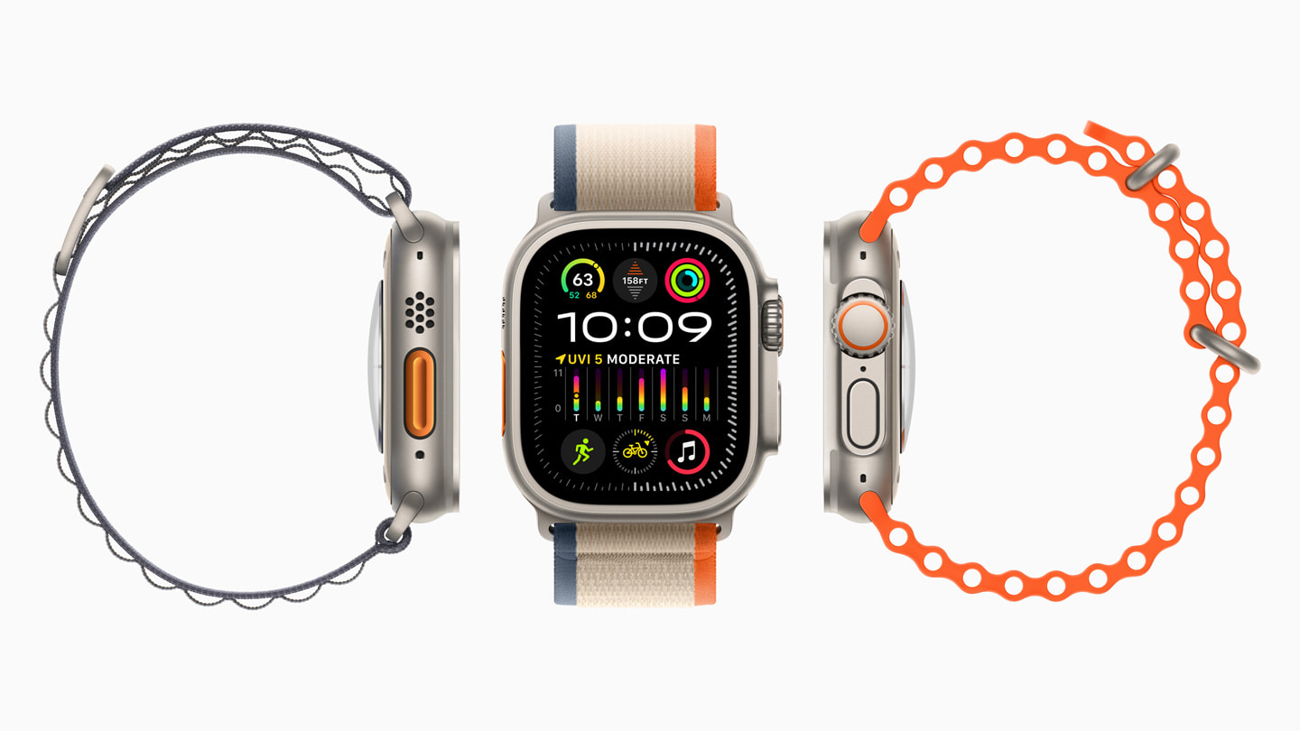 白色背景上的三只 Apple Watch Ultra 2 设备，其中两只展示侧面，一只展示正面。