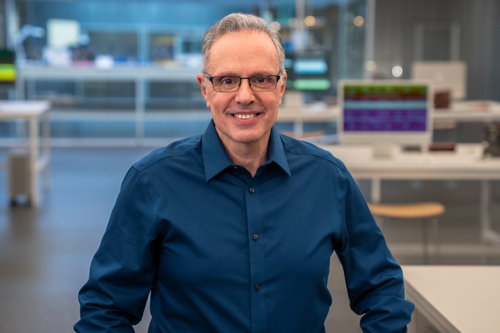 Apple 首席硬件官 Johny Srouji。