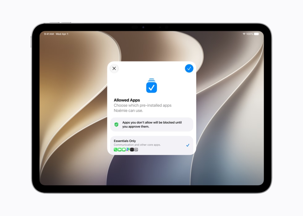 iPad 屏幕上显示“允许的 App”界面,提示用户选择孩子可使用的预装 app。