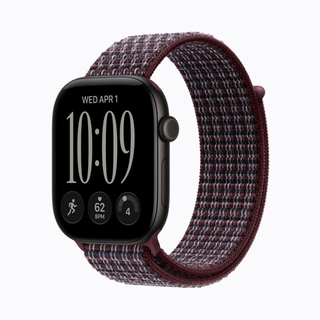 黑色铝金属表壳 Apple Watch Series 12。