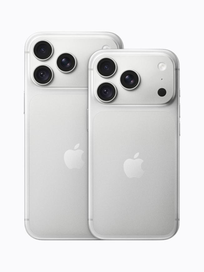 银色 iPhone 17 Pro.