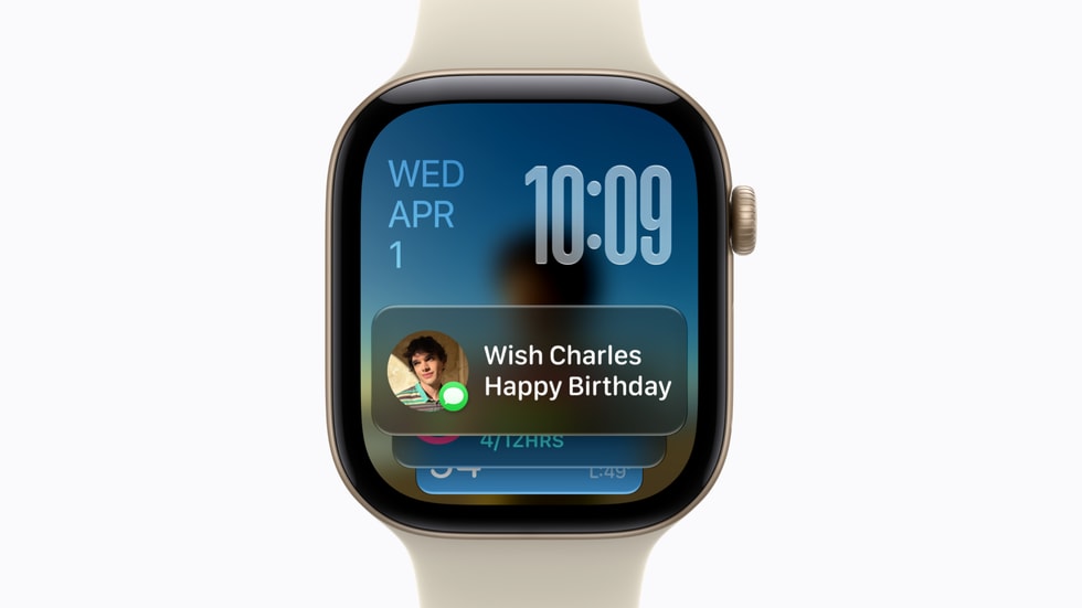 Apple Watch Series 12 显示新的智能叠放小组件建议。