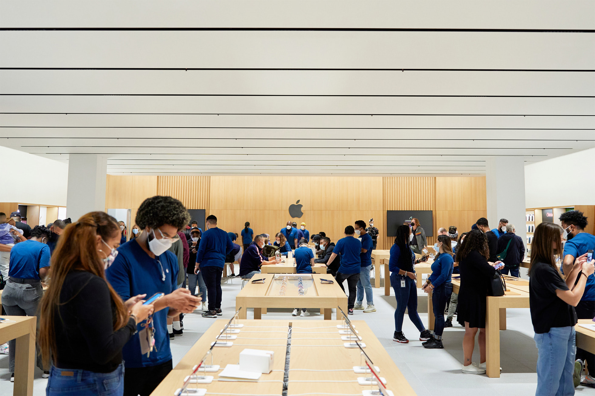 iPhone 13 系列机型、新款 iPad mini 和 iPad（第九代）在全球范围内开始发售 - Apple (中国大陆)