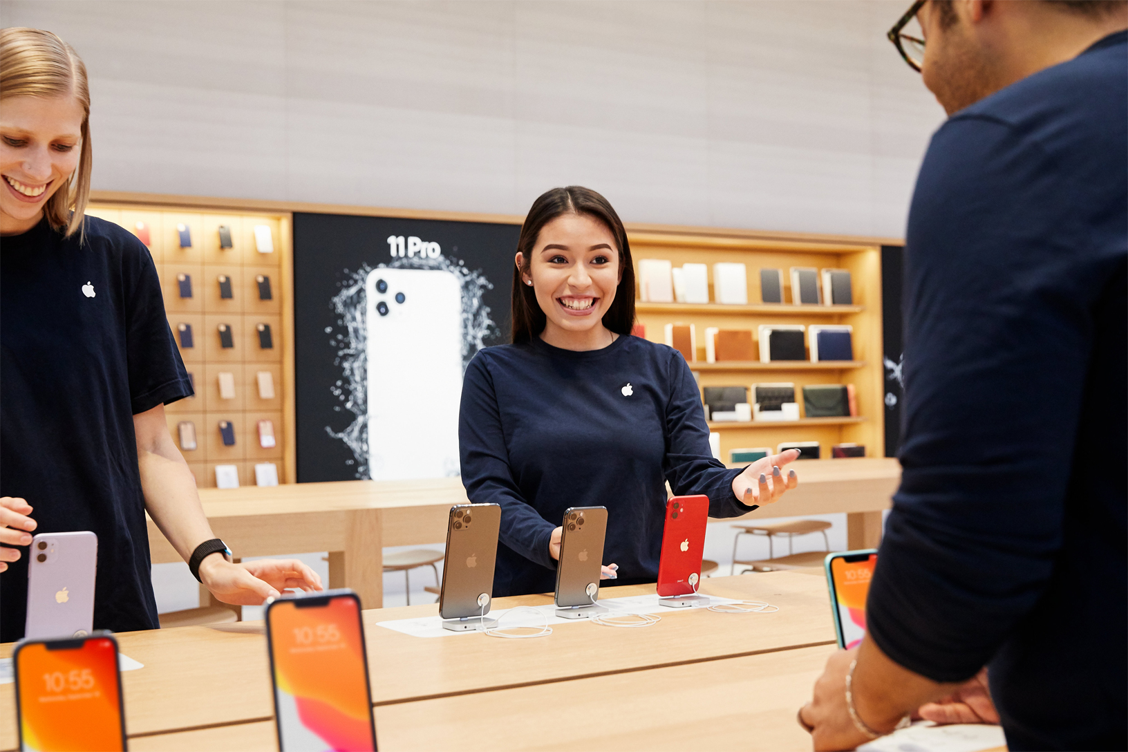 Apple 第五大道零售店：玻璃立方体再度回归 Apple (中国大陆)