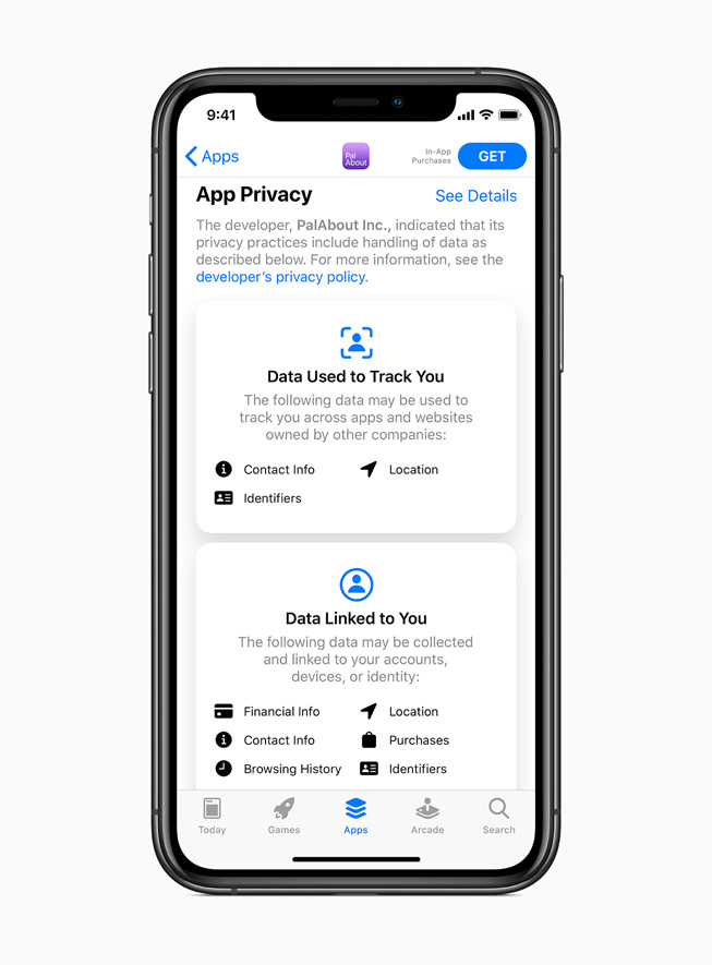 iPhone 11 Pro 上显示 App Store 中的新隐私信息。