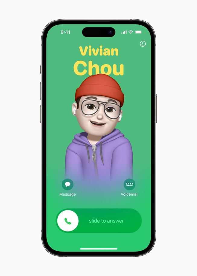 iPhone 14 Pro 上显示 Vivian Chou 的 Contact Poster。