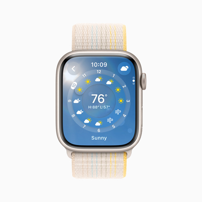 Apple Watch Series 8 展示天气 app。