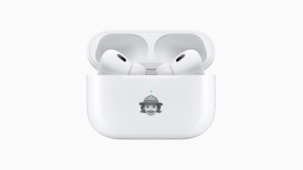 第二代 AirPods Pro 全新充电盒上的个性化拟我表情。