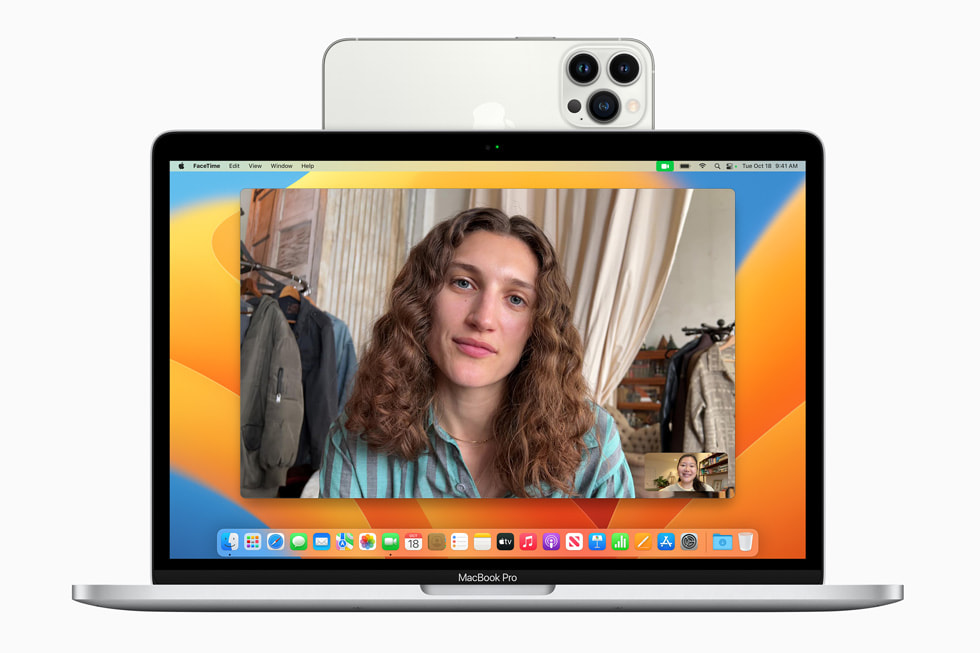 运行 macOS Ventura 的 MacBook Pro 上正在展示连续互通相机。