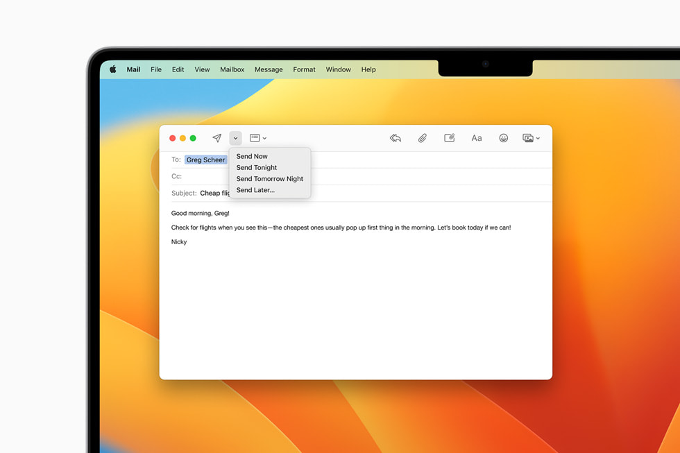 邮件 app 展示定时发送邮件功能。