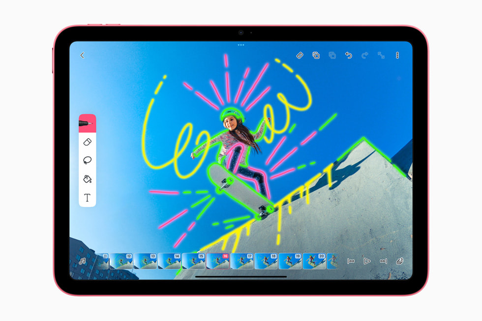 在新款 iPad 的 10.9 英寸 Liquid 视网膜显示屏上使用 FlipaClip 剪辑视频片段。