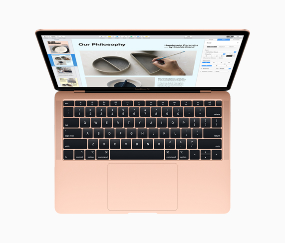 全新 MacBook Air。