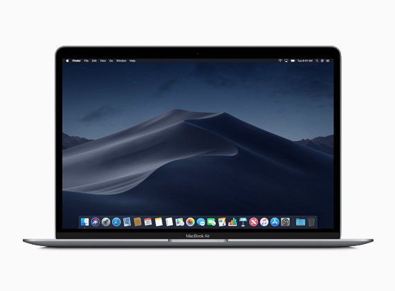 MacOS Mojave 深色模式显示在 MacBook Air 屏幕上。
