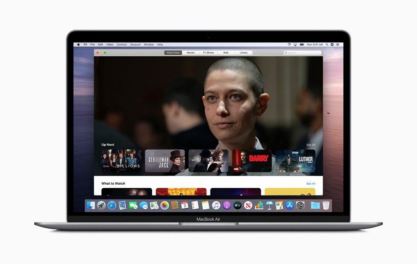 MacBook Air 上的 Apple TV app。
