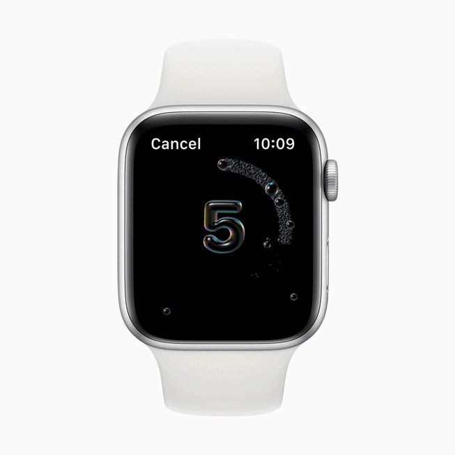 Apple Watch Series 5 上显示洗手倒计时动图。
