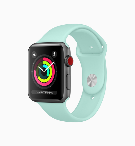 Apple Watch 搭配新款碧海色表带