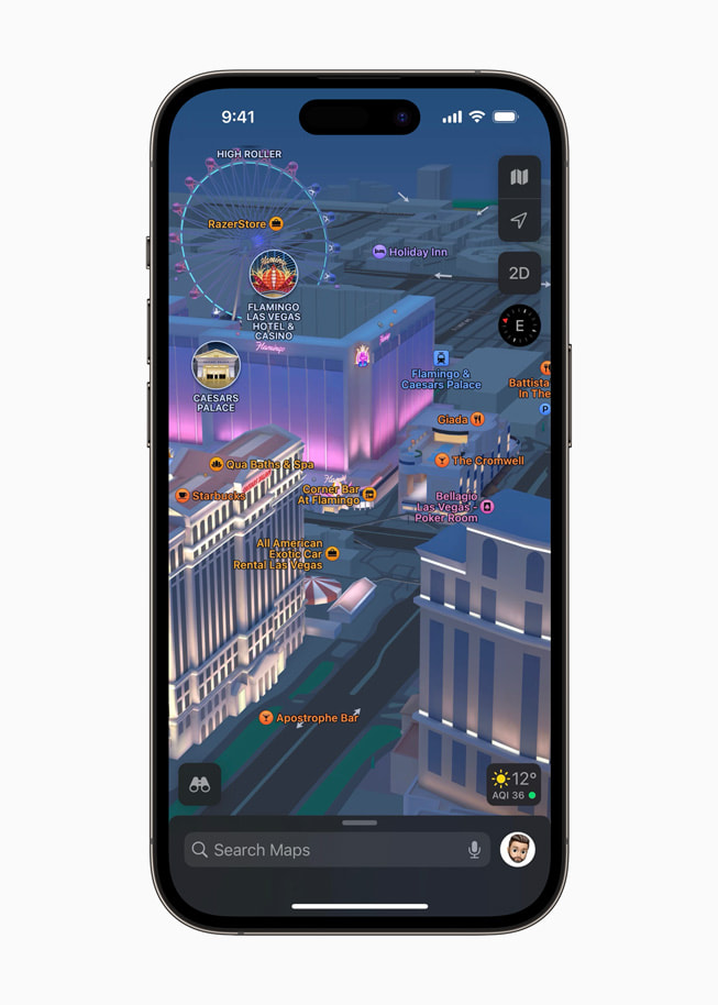 iPhone 14 Pro 正展示拉斯维加斯大道的三维城市视图。