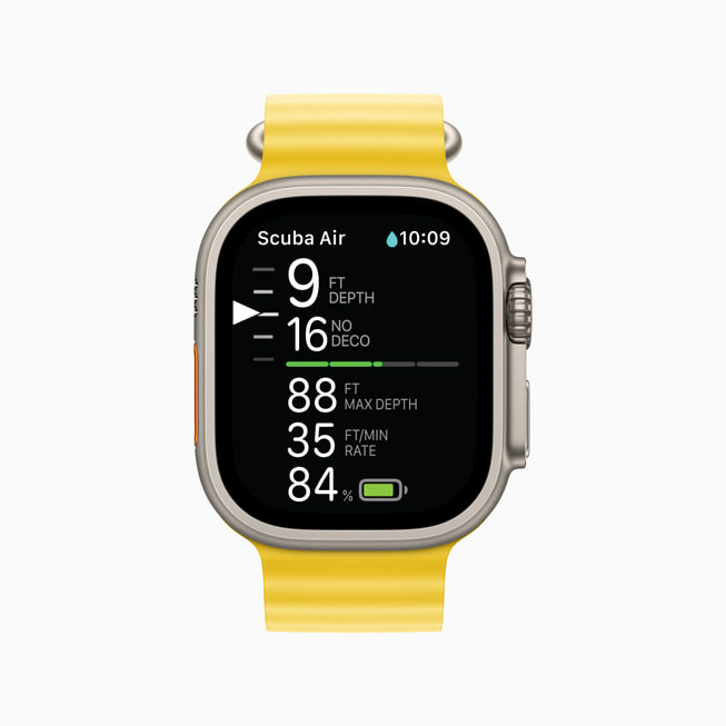 Apple Watch Ultra 上的 Oceanic+ app 显示 Scuba Air 界面。