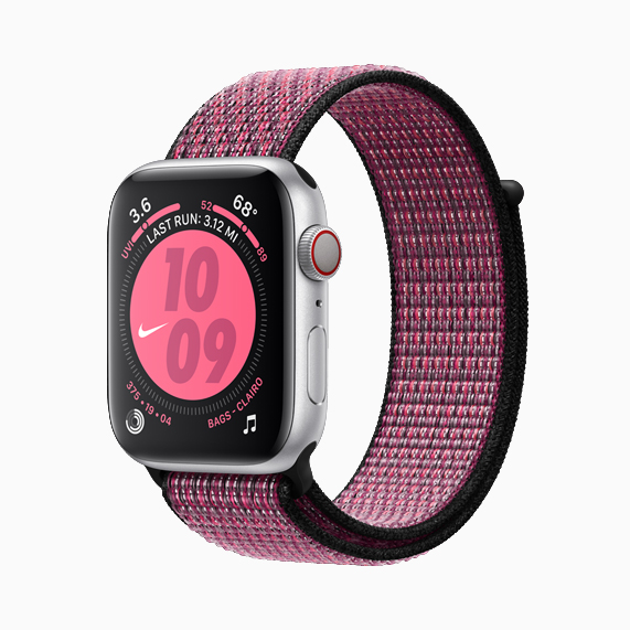 配有新款回环式运动表带的 Apple Watch Nike。