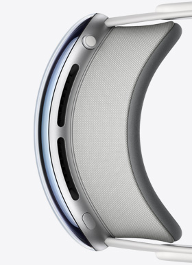 遮光罩通过磁力吸附在 Apple Vision Pro 的铝金属机身上。