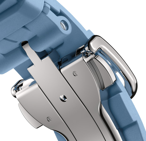 Bleu Pastel 粉蓝色 Apple Watch Hermès Series 11 Kilim 表带，展示银色表扣