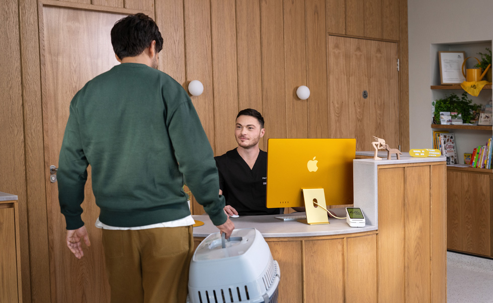 iMac 让就诊登记更快速、准确。