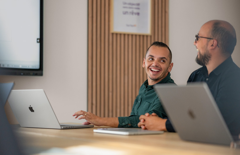 首席执行官 Vincent Chabbert 选择 Mac，他希望出色的工具能帮助员工创造佳绩。