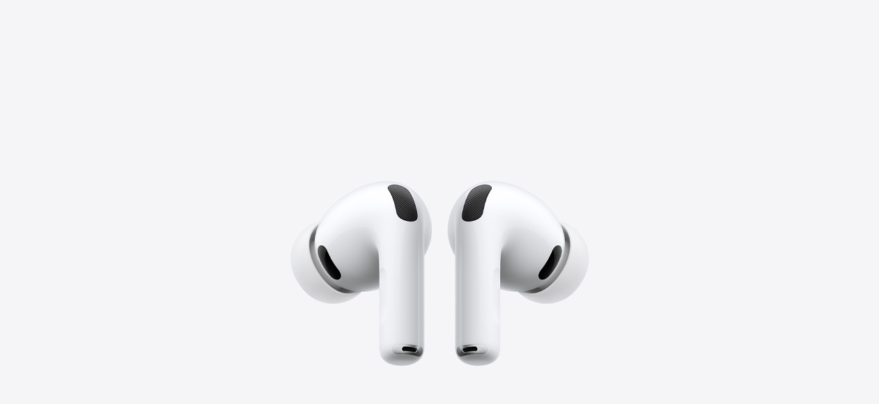 配有硅胶耳塞的白色 AirPods Pro 3 无线耳机。