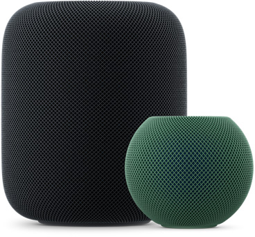 午夜色 HomePod 放在绿色 HomePod mini 2 旁边，较大的圆柱形 HomePod 与紧凑的球形 HomePod mini 2 并排摆放，进行尺寸对比。