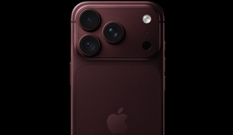 勃艮第酒红色 iPhone 18 Pro 背面外观，展示 4800 万像素主摄带可变光圈。
