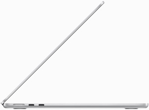 银色 MacBook Air 侧面视图
