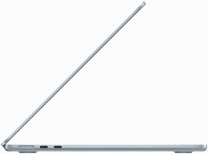 天蓝色 MacBook Air 侧面视图