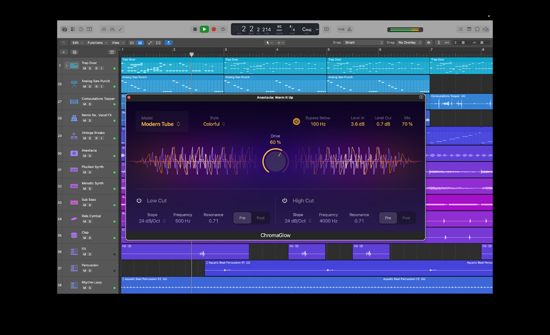 MacBook Pro，屏幕显示 Logic Pro，以及多条彩色音轨，ChromaGlow 插件窗口处于打开状态，Model 为 Modern Tube，Style 为 Colorful，Drive 旋钮设置为 60%。