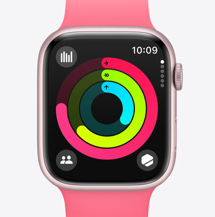 Apple Watch Series 9 显示健身记录 app，展示“活动”、“锻炼”和“站立”三个圆环的进度。